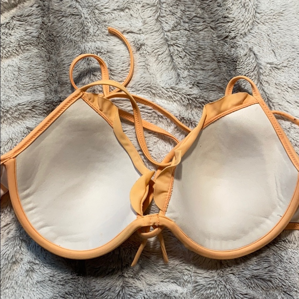 Victoria’s Secret Bikini Top - Picture 2 of 3